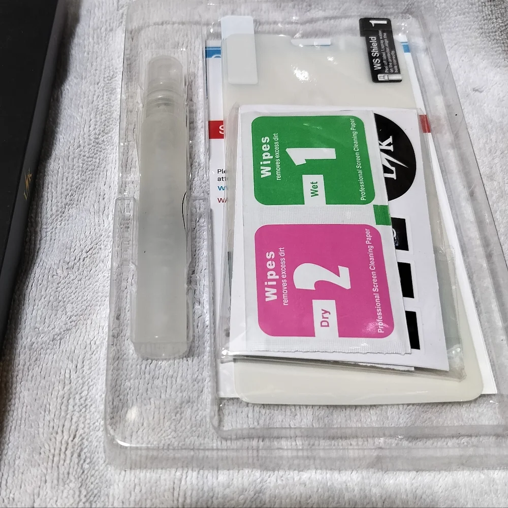 NWT OnePlus 6 Screen Protector 3pk